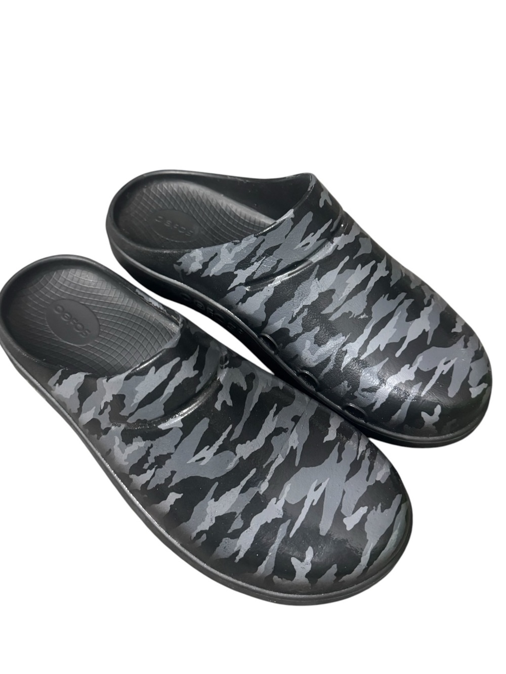 Oofos OOcloog Limited Edition Camo Clogs Size 12
